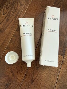 NIB 3.4oz NEXXT Anti Acne Bentonite Clay Mask - White